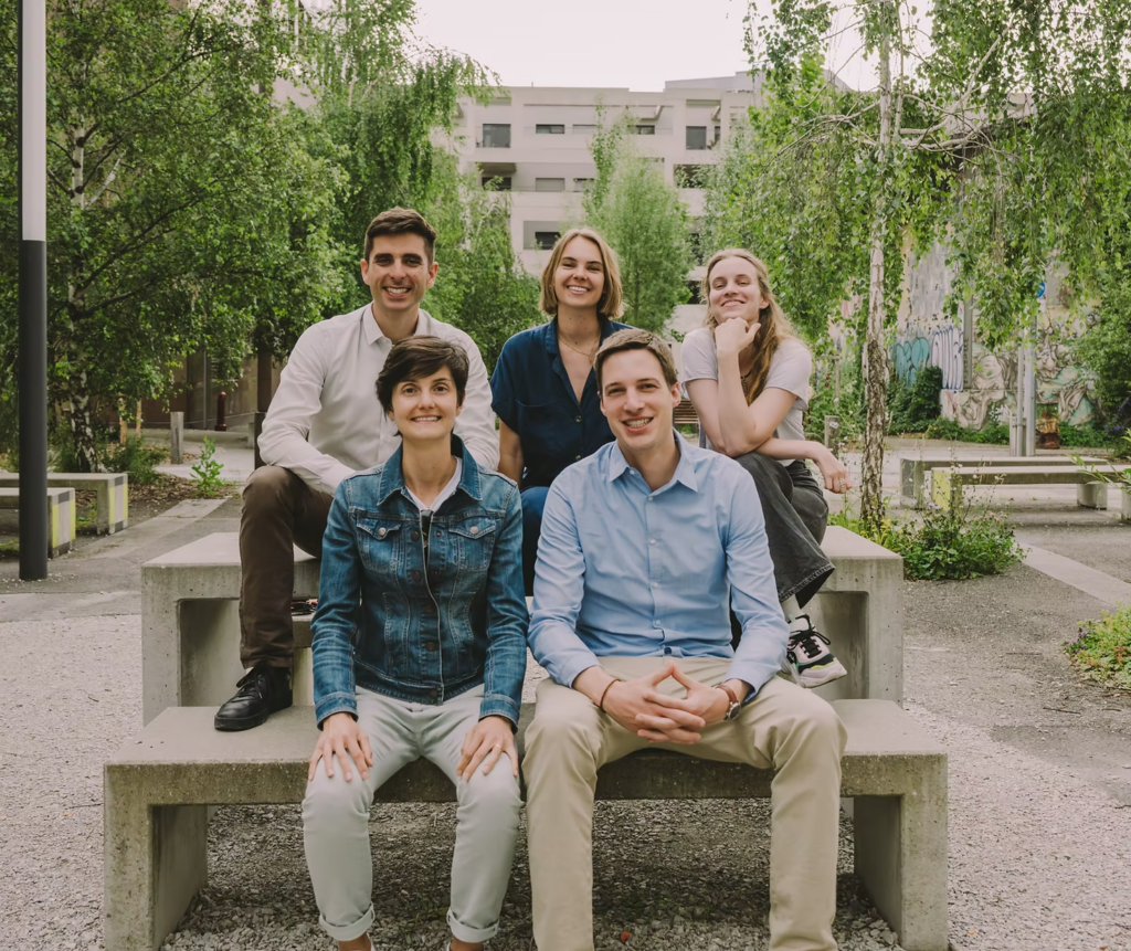 Alterna_apropos La Fourmilière